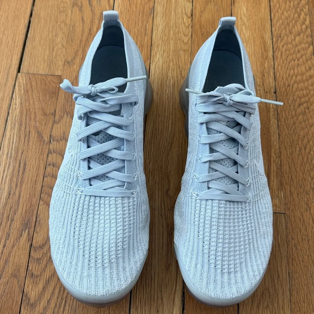 Nike Air VaporMax Flyknit 3 Pure Platinum Sneakers - Picture 3 of 10